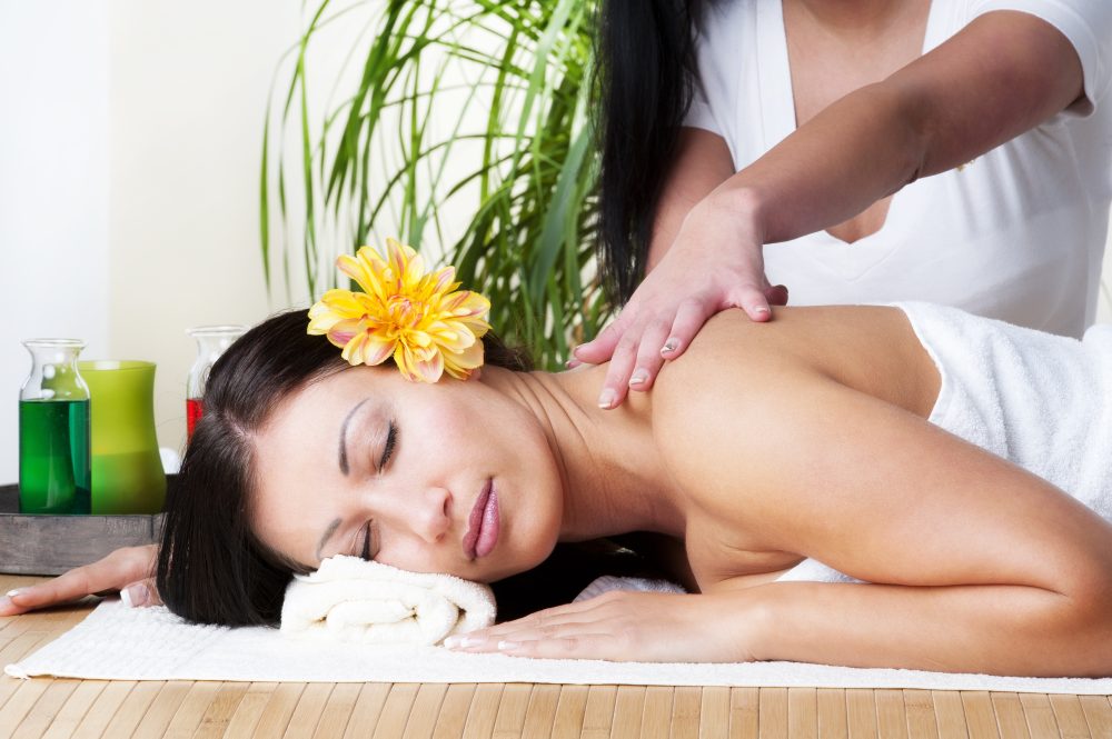Why You Need to Experience Lomi Lomi Massage